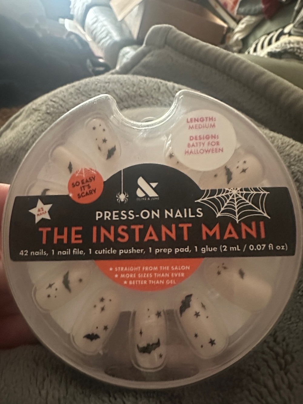 The Instant Mani Press-On Nails — White Bat Halloween Design